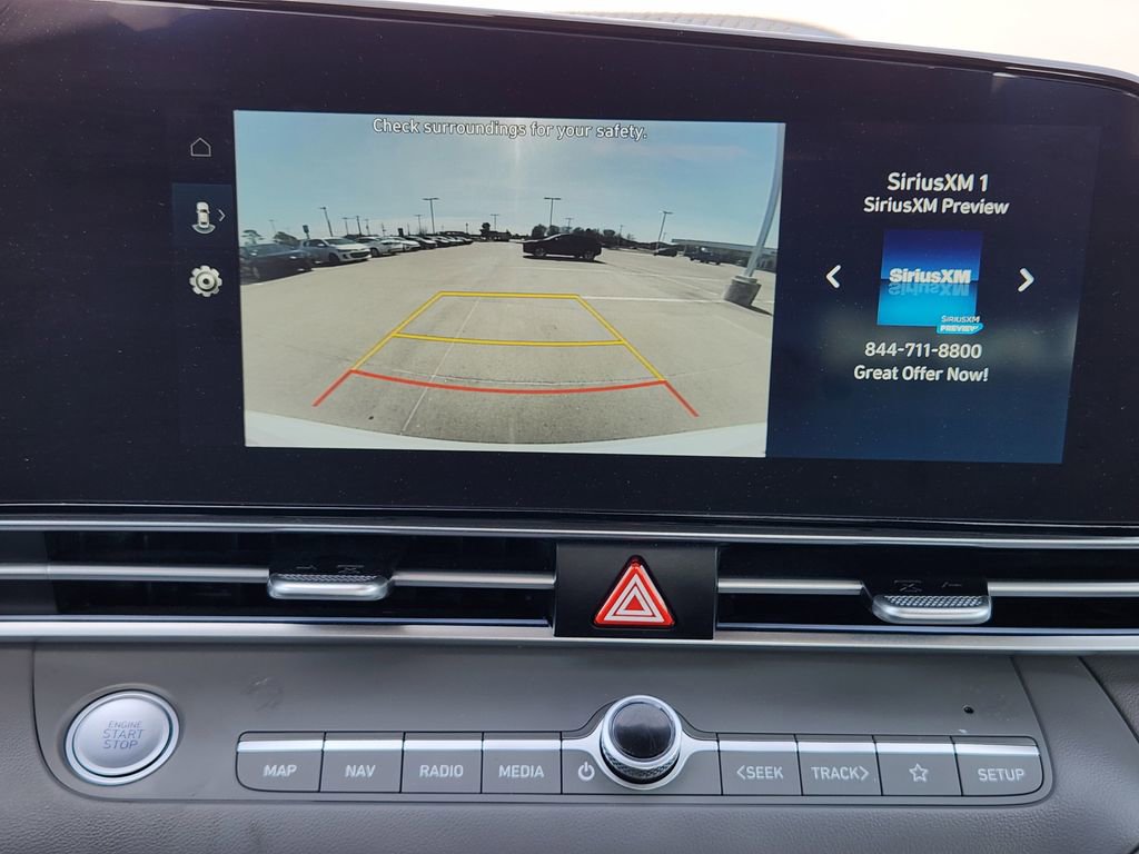 Used 2025 Hyundai Elantra SEL image 22