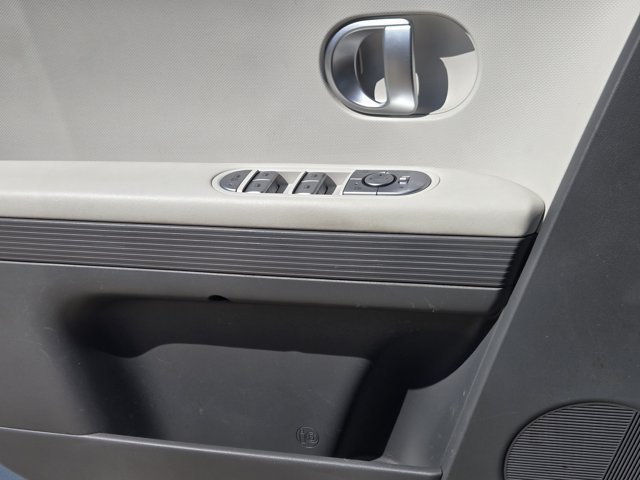 Certified 2024 Hyundai Ioniq 5 SE RWD image 24