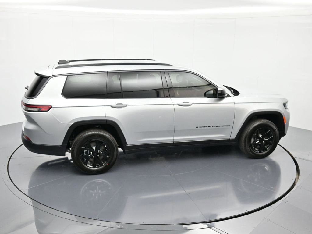 New 2026 Jeep Grand Cherokee L 4WD image 34
