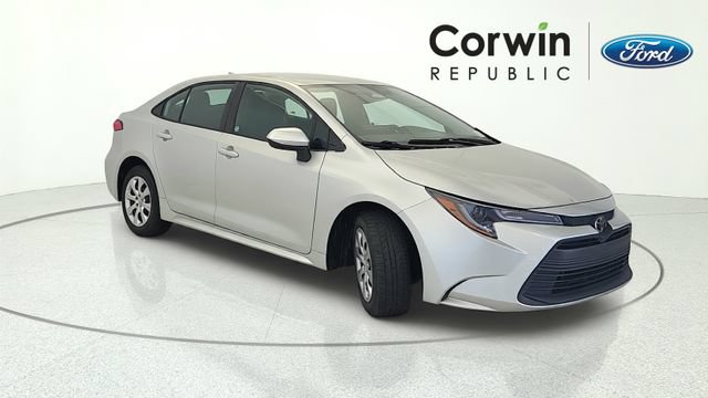 Used 2024 Toyota Corolla LE FWD image 8