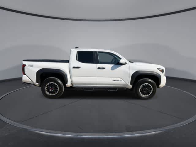 Used 2024 Toyota Tacoma TRD Off-Road AWD/4WD image 9