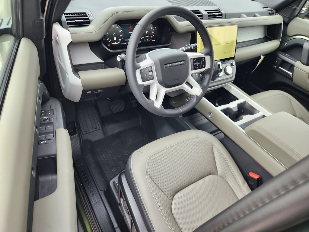 New 2026 Land Rover Defender 110 X-Dynamic SE AWD/4WD image 16