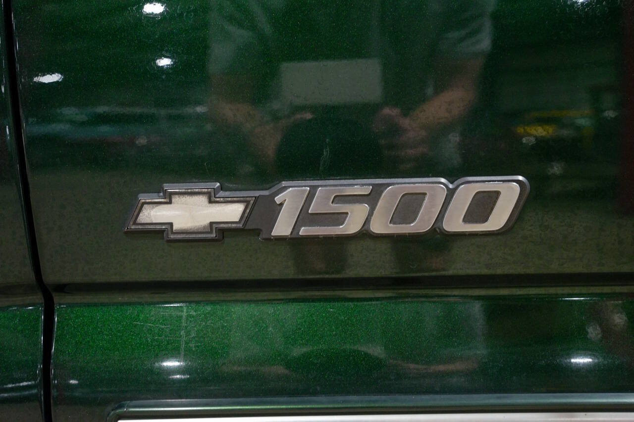 Used 2001 Chevrolet Silverado 1500 LS w/ Off-Road Chassis Pkg AWD/4WD image 22