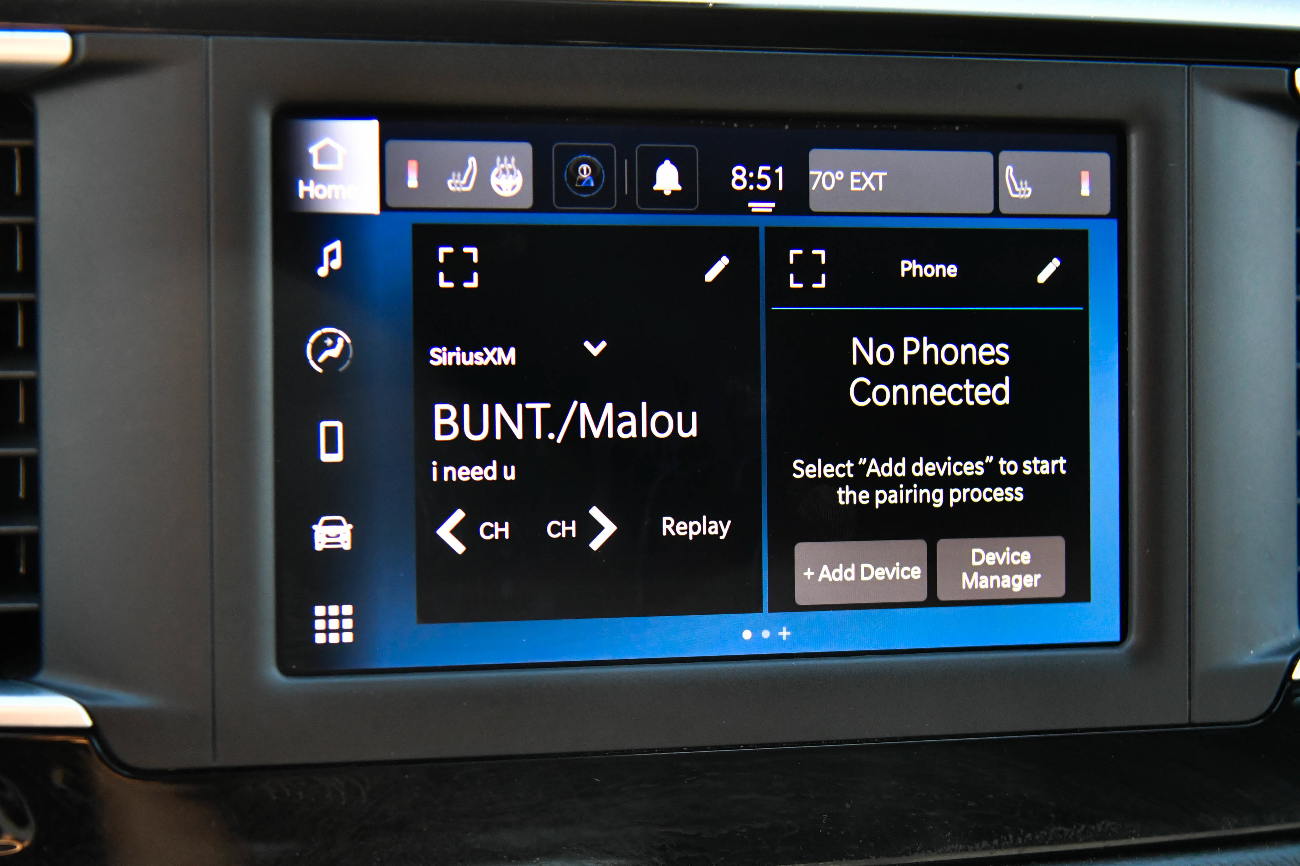 Used 2023 Chrysler Voyager LX FWD image 24