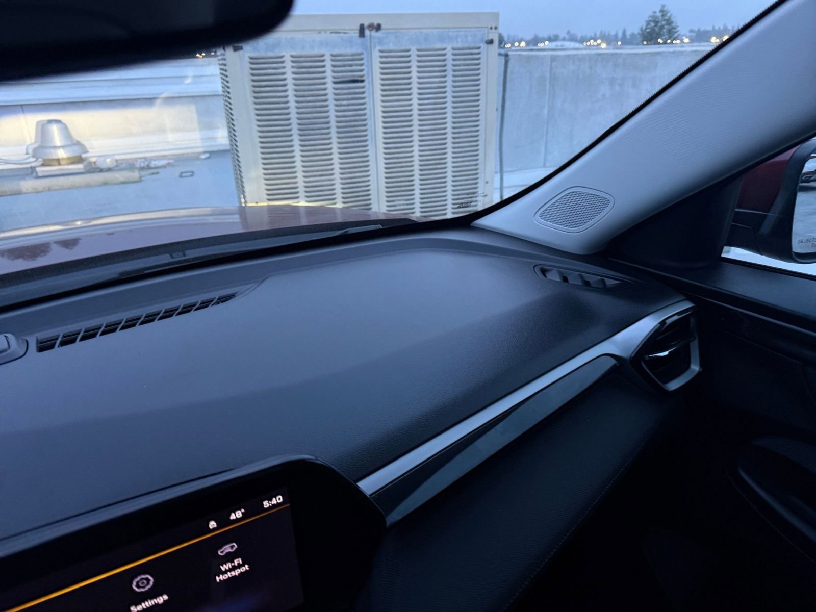 Used 2025 Chevrolet TrailBlazer LT image 34