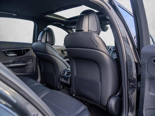 Certified 2022 Mercedes-Benz C 300 4MATIC Sedan image 29