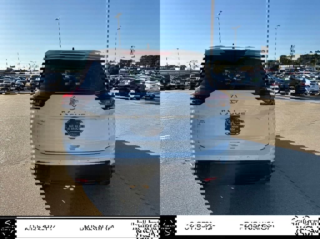 New 2026 Nissan Rogue S image 15