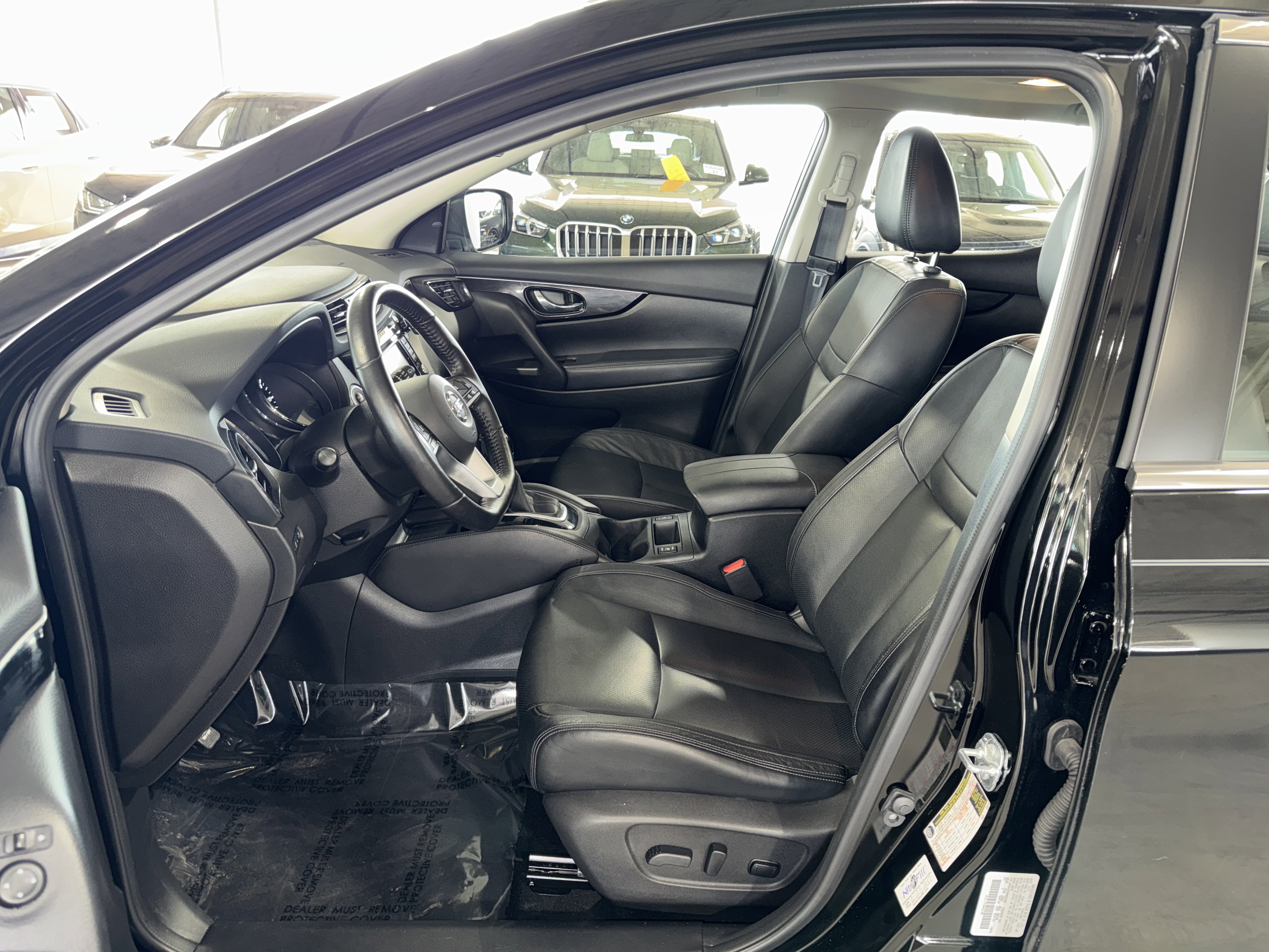 Used 2017 Nissan Rogue Sport SL w/ SL Premium Package image 18