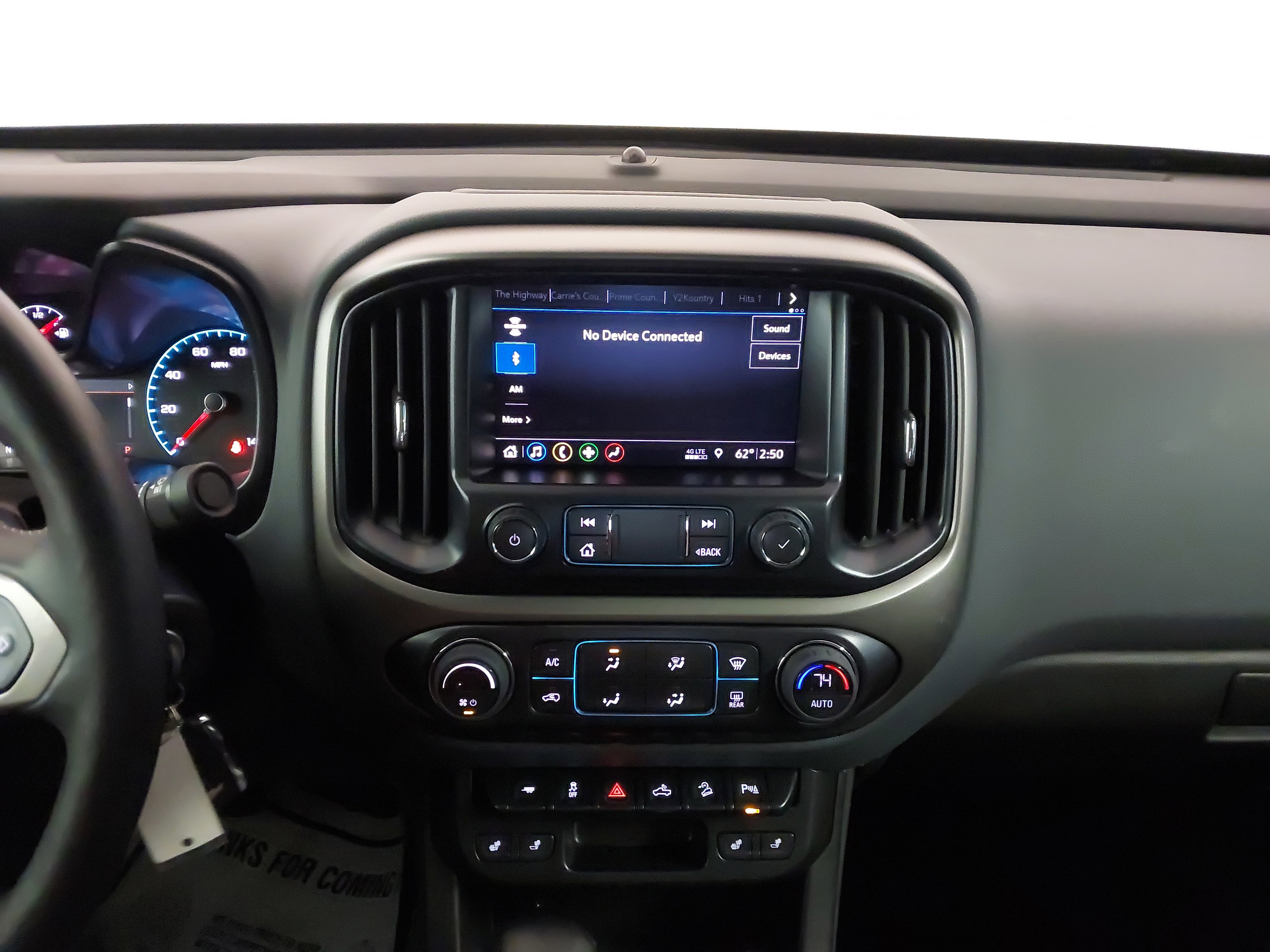 Used 2022 Chevrolet Colorado Z71 w/ Z71 Midnight Edition image 21