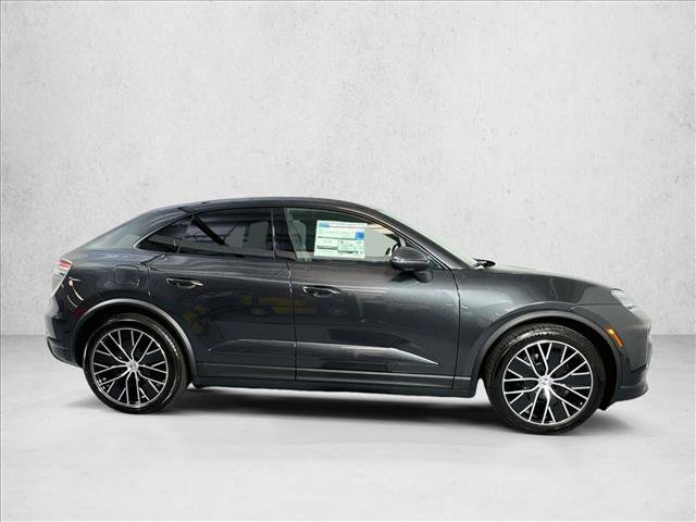 New 2026 Porsche Macan 4 Electric AWD/4WD image 8