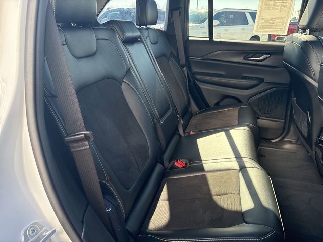 Used 2023 Jeep Grand Cherokee Altitude image 22