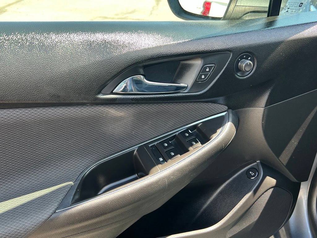 Certified 2019 Chevrolet Cruze LT FWD image 29
