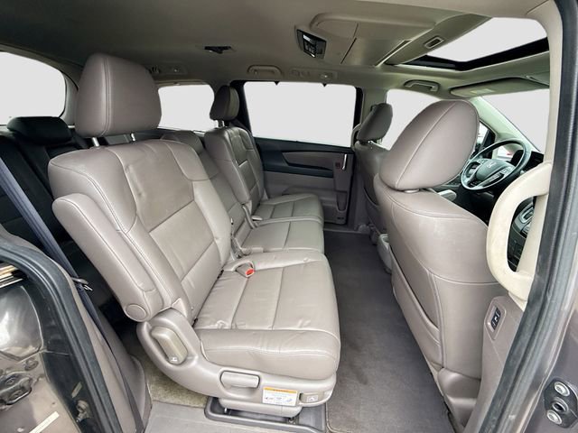 Used 2016 Honda Odyssey Touring Elite image 30