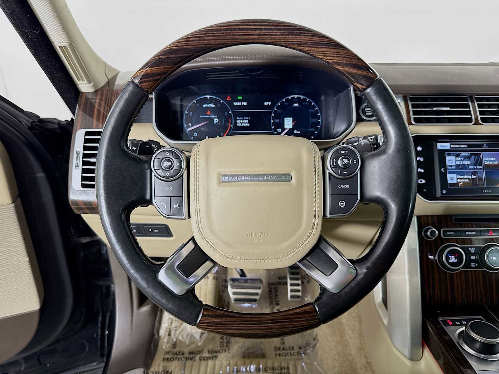 Used 2016 Land Rover Range Rover Supercharged image 12