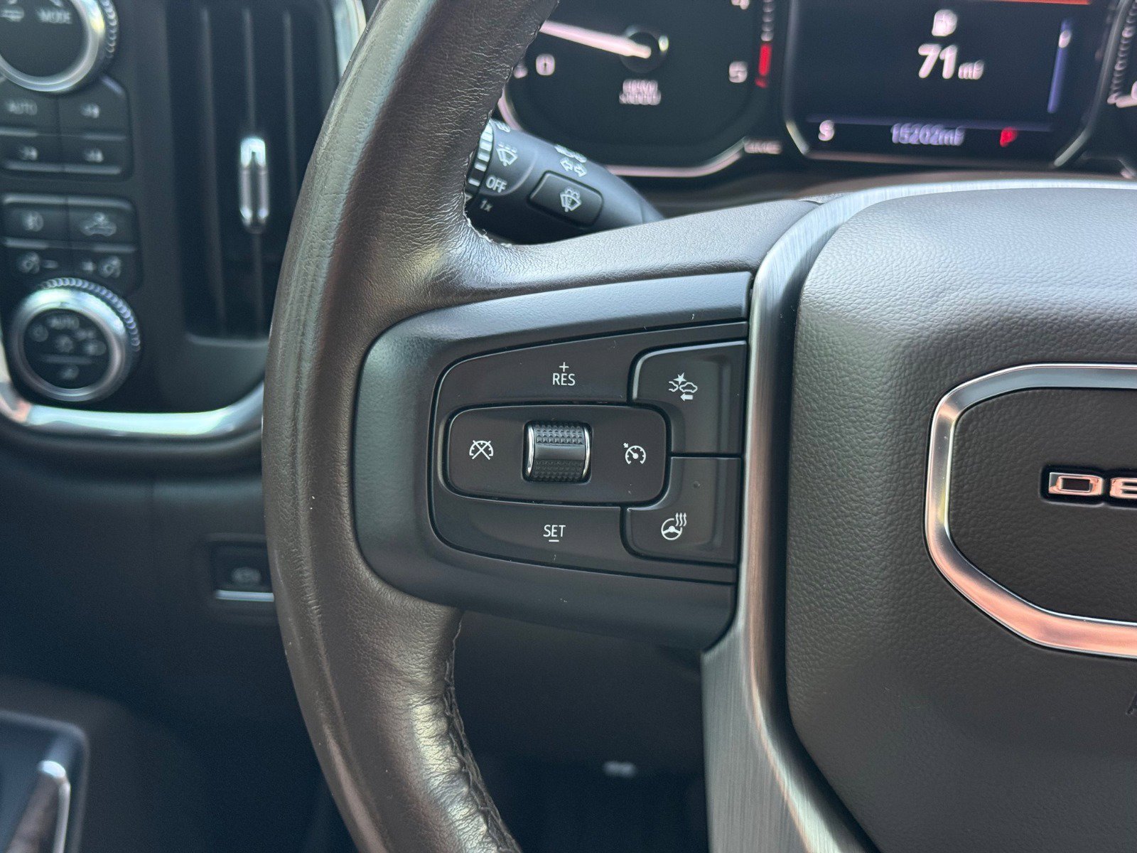 Certified 2022 GMC Sierra 3500 Denali w/ Denali Ultimate Package image 23