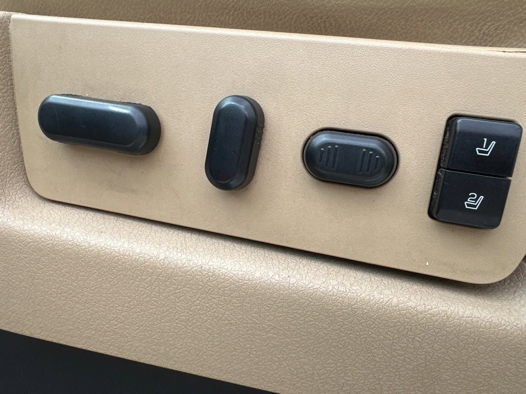 Used 2013 Ford F150 Lariat w/ Luxury Equipment Group image 21