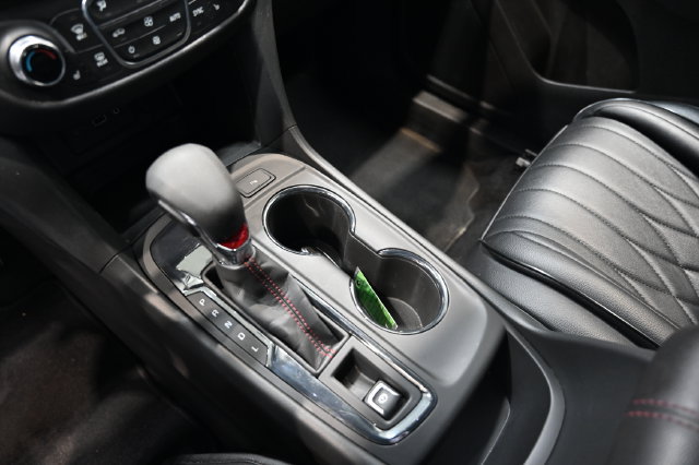Used 2024 Chevrolet Equinox RS FWD image 18