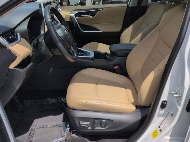 Certified 2025 Toyota RAV4 XLE Premium AWD/4WD image 8