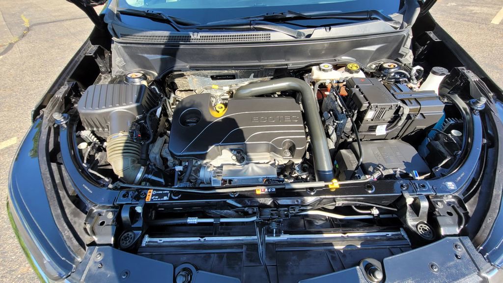 Used 2023 Chevrolet Equinox LT w/ Driver Convenience Package image 17