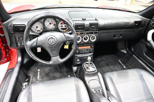 Used 2003 Toyota MR2 RWD image 15