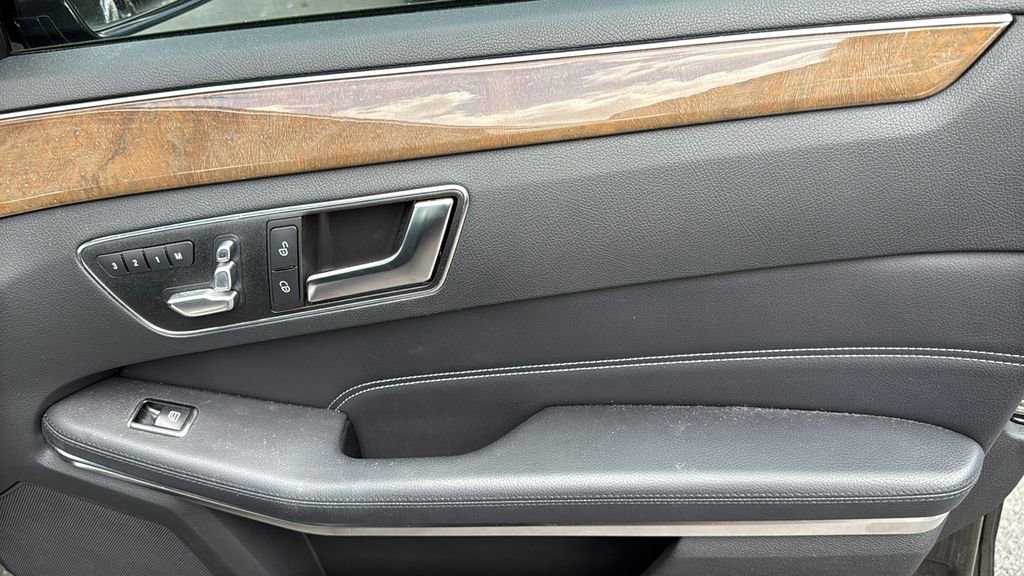 Used 2014 Mercedes-Benz E 350 Sedan image 13