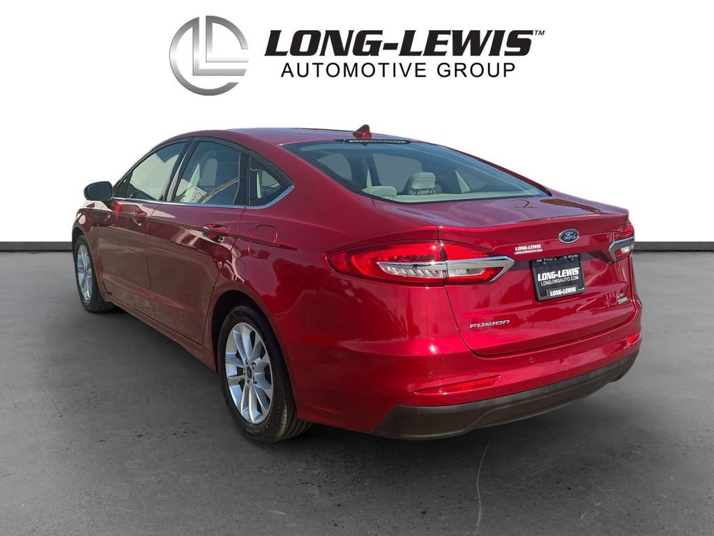 Used 2020 Ford Fusion SE FWD image 4
