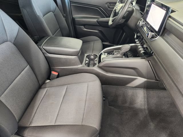 Used 2024 Chevrolet Colorado W/T w/ WT Convenience Package II RWD image 19