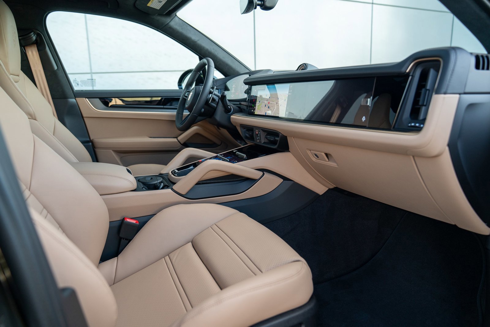 New 2026 Porsche Cayenne GTS image 27