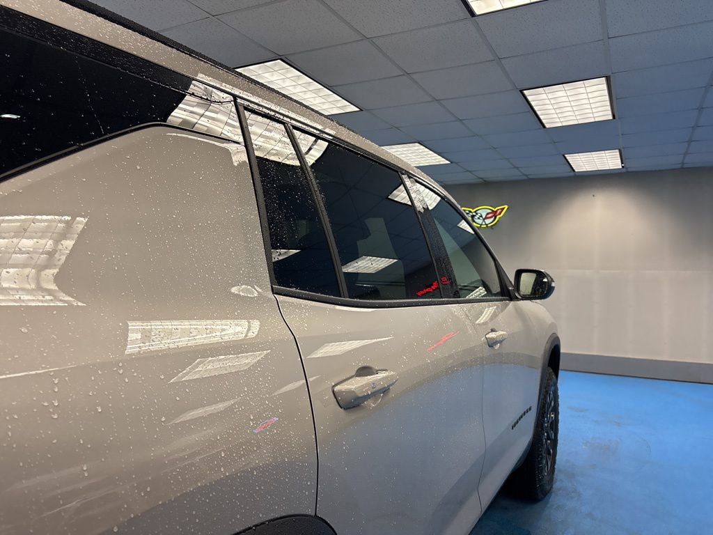 New 2026 Chevrolet Traverse Z71 w/ LPO, Floor Liner Package image 6
