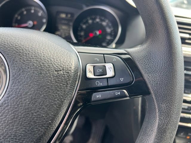Used 2015 Volkswagen Jetta SE FWD image 15
