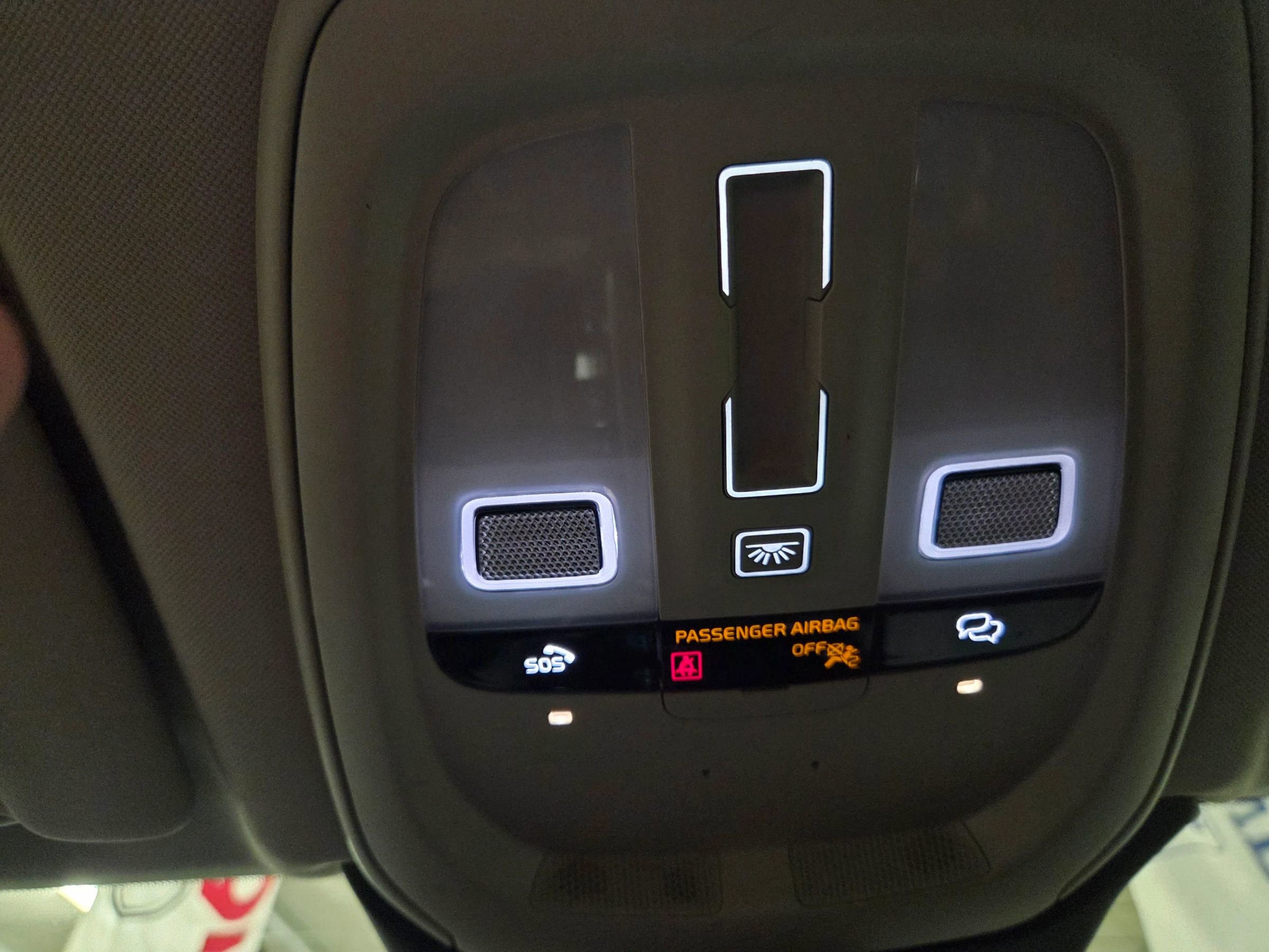 Used 2025 Volvo XC60 B5 Plus image 30