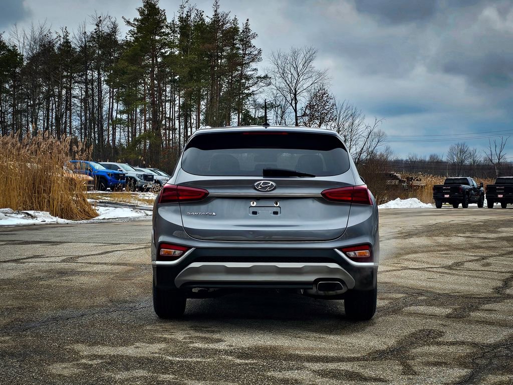 Used 2019 Hyundai Santa Fe SE image 4