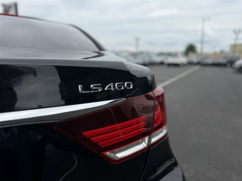 Used 2015 Lexus LS 460 w/ F Sport Package RWD image 6