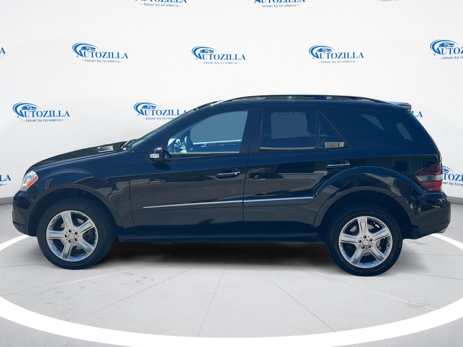 Used 2008 Mercedes-Benz ML 350 4MATIC image 2