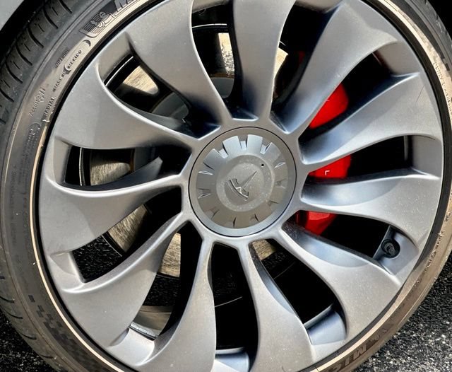 Used 2023 Tesla Model Y Performance AWD/4WD image 7