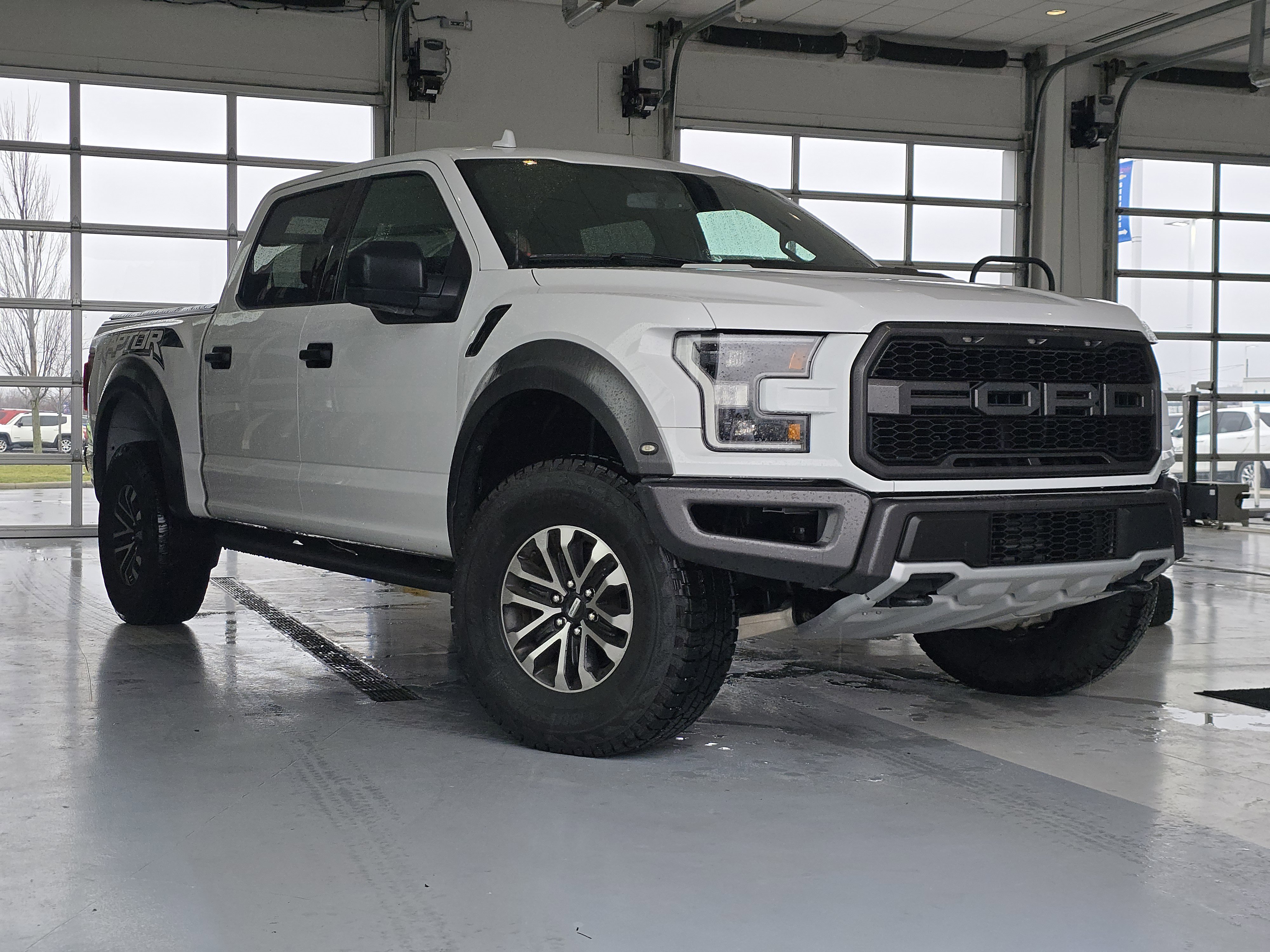 Used 2020 Ford F150 Raptor image 1