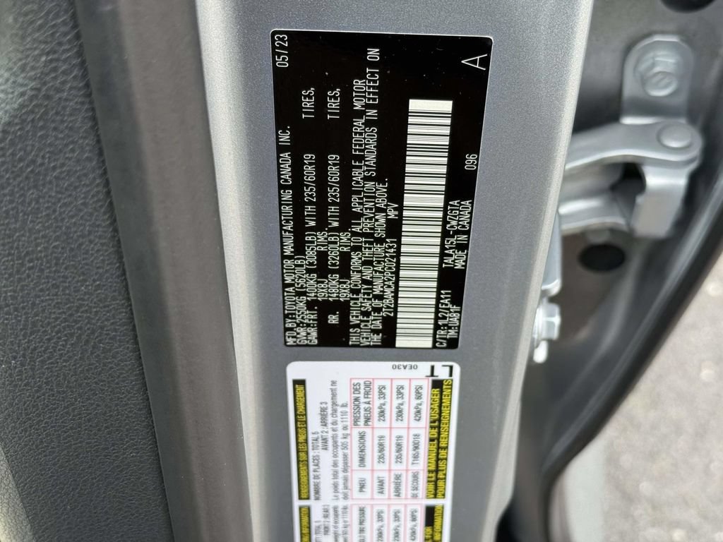 Used 2023 Lexus RX 350 Premium w/ Accessory Package AWD/4WD image 31