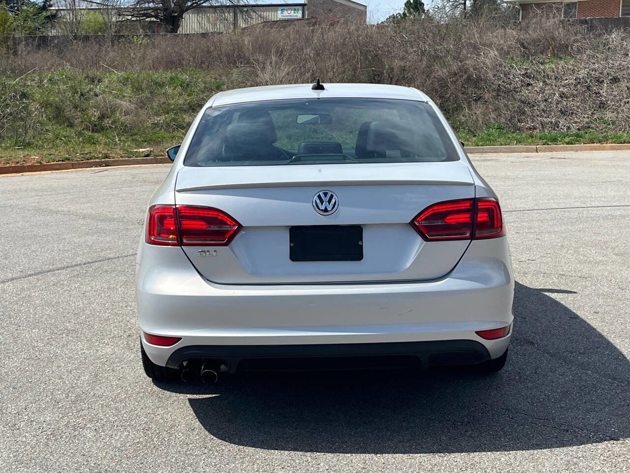 Used 2013 Volkswagen Jetta GLI image 5