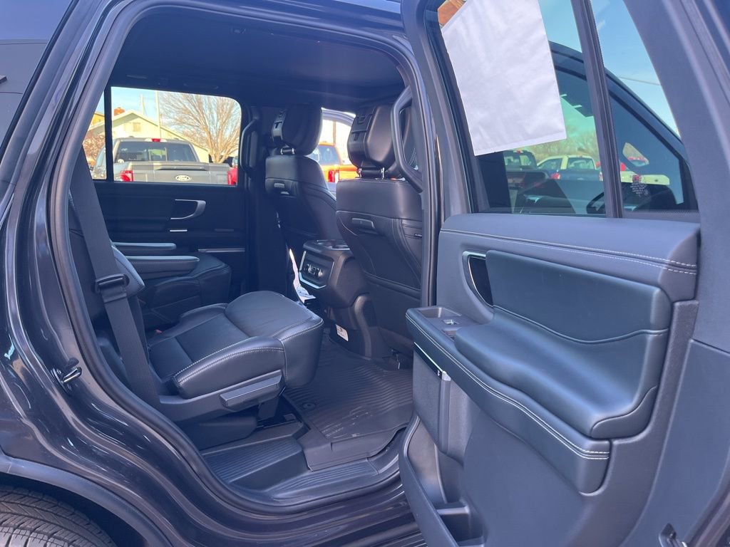 New 2026 Ford Expedition Platinum w/ Stealth Appearance Package image 35