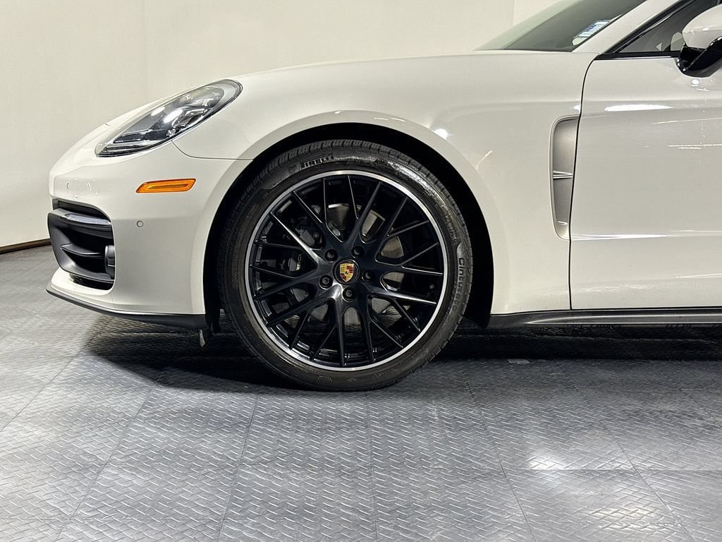 Certified 2023 Porsche Panamera Platinum Edition RWD image 28