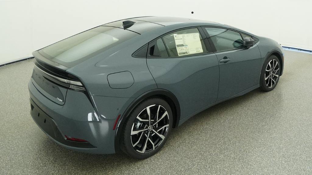 New 2026 Toyota Prius Plug-In Hybrid FWD image 12