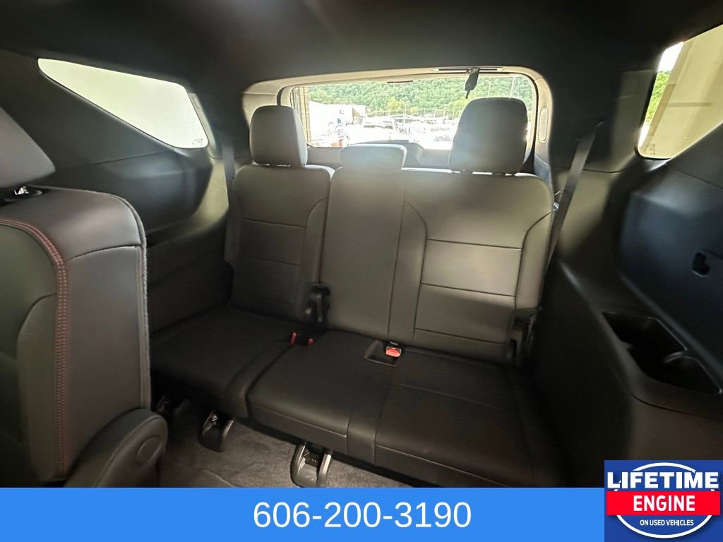 Used 2024 Chevrolet Traverse RS image 29