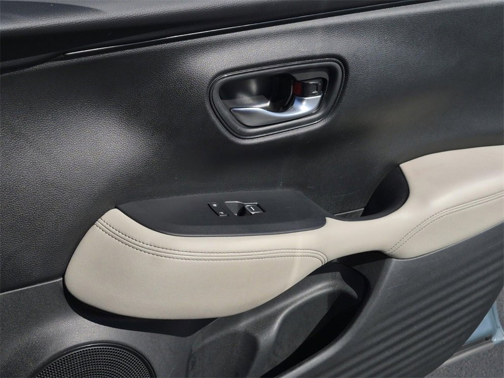 Used 2024 Honda HR-V EX-L image 12