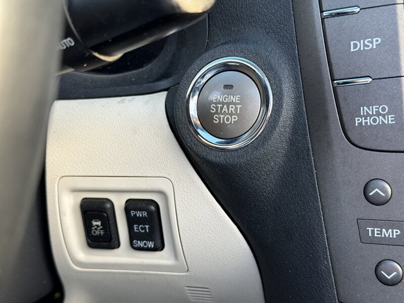 Used 2010 Lexus IS 350C RWD image 22