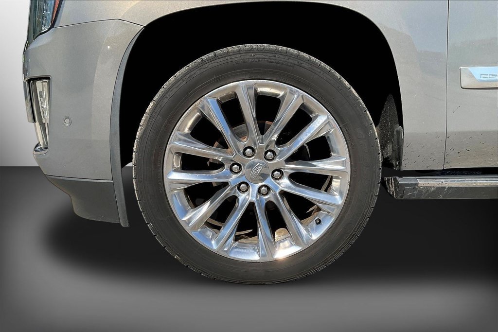 Used 2019 Cadillac Escalade ESV Premium Luxury RWD image 35