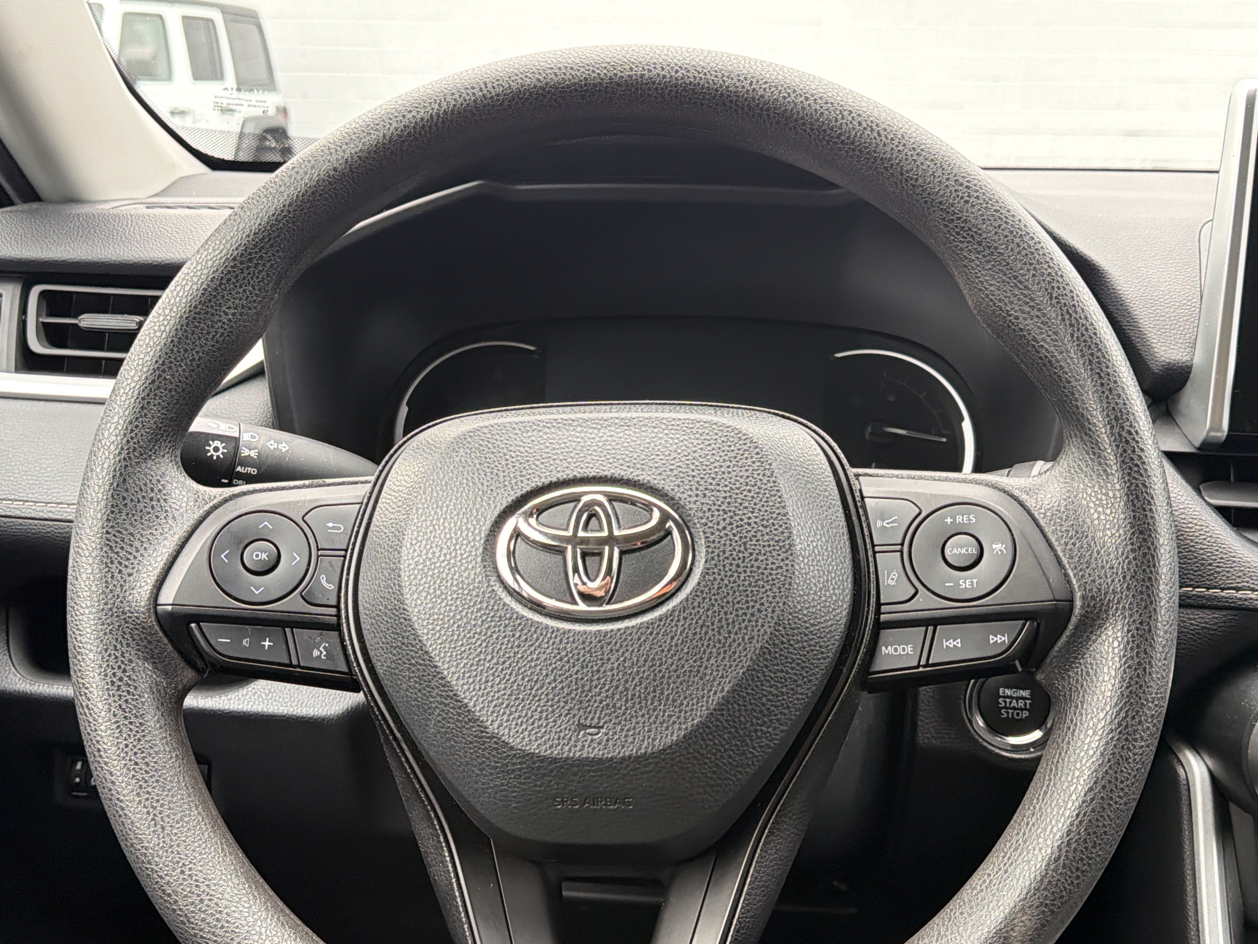 Used 2023 Toyota RAV4 XLE AWD/4WD image 13