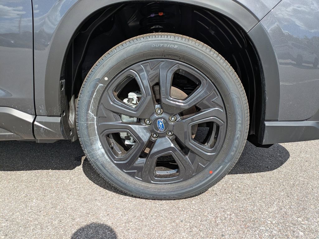 Certified 2025 Subaru Ascent Bronze Edition image 10