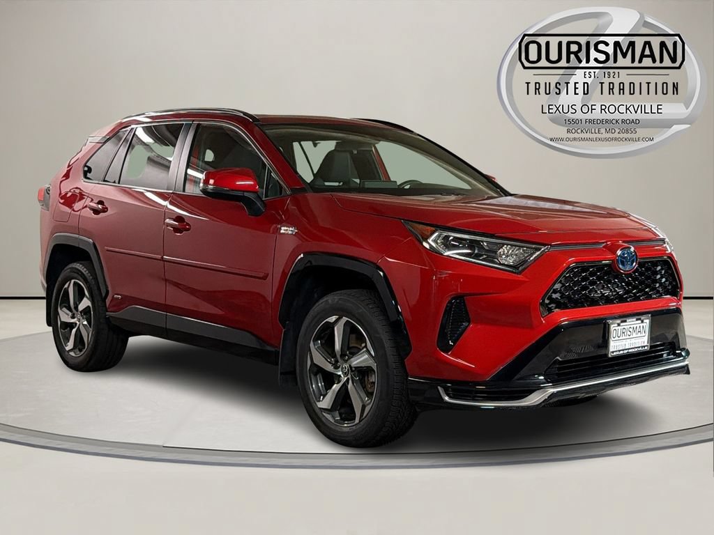 Used 2021 Toyota RAV4 SE w/ Weather & Moonroof Package