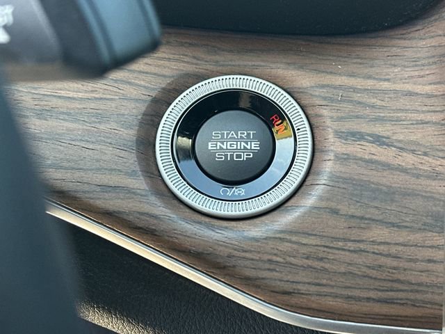 Used 2022 Jeep Grand Cherokee L Summit w/ Luxury Tech Group V image 52