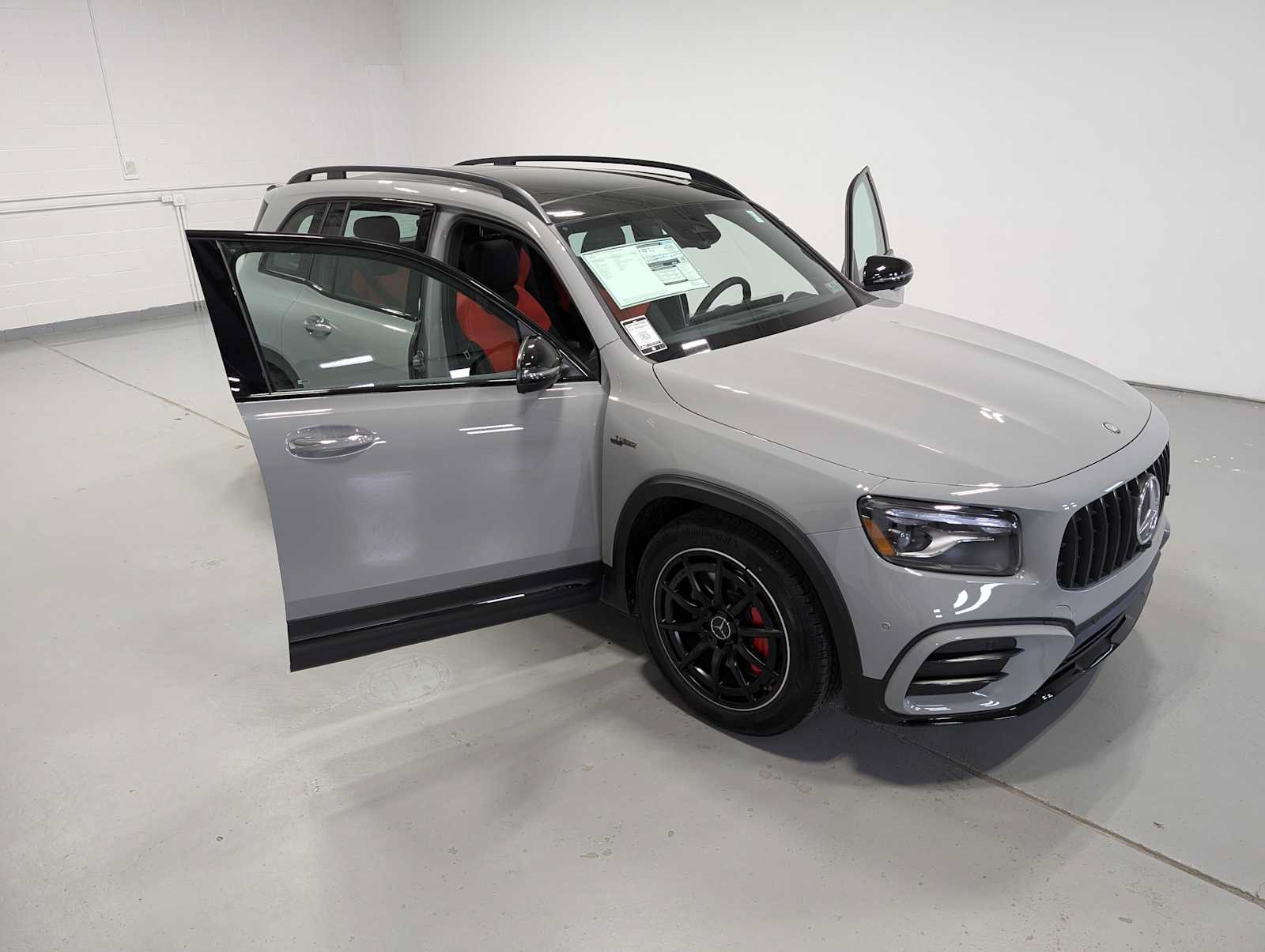 New 2026 Mercedes-Benz GLB 35 AMG 4MATIC image 14